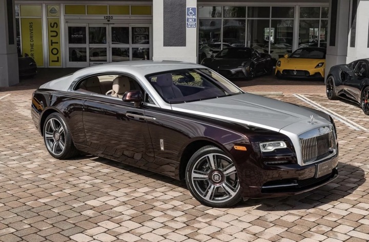Mua siêu xe Bugatti Chiron 3,8 triệu USD, đại gia được tặng kèm Rolls-Royce - 4