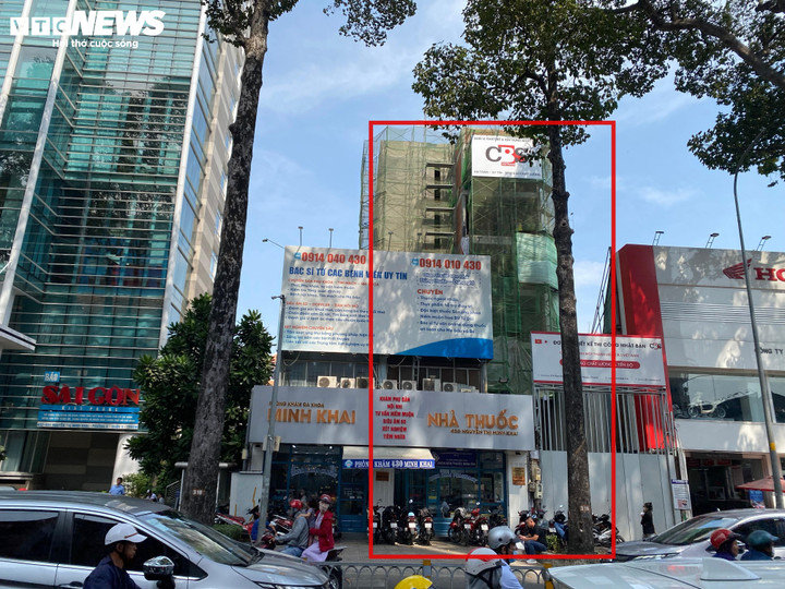 Công trình xây mới số 430-430A có 2 mặt tiền nằm trên đường Nguyễn Thị Minh Khai và hẻm 2 đường Cao Thắng.