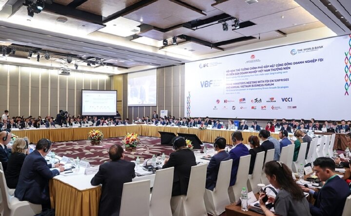 Diễn đàn Doanh nghiệp Việt Nam (VBF) thường niên với chủ đề "Doanh nghiệp FDI tiên phong thực hiện Chiến lược tăng trưởng xanh". (Ảnh: VGP/Nhật Bắc)