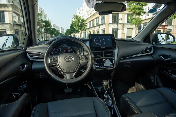 Giảm giá bán lên đến 47 triệu đồng, cơ hội cho khách hàng trẻ mua Toyota Vios - 2