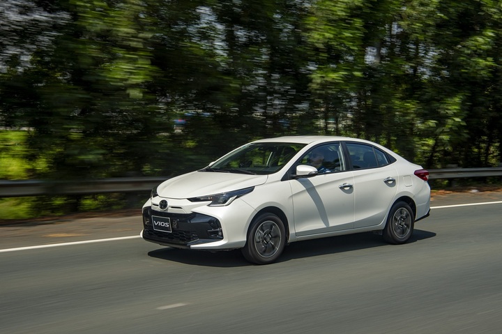 Giảm giá bán lên đến 47 triệu đồng, cơ hội cho khách hàng trẻ mua Toyota Vios - 1