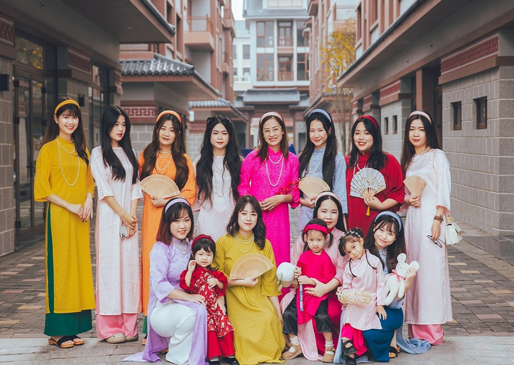 Grand World: 'Phố thời trang' đón hàng nghìn du khách tới check-in mỗi ngày - 1