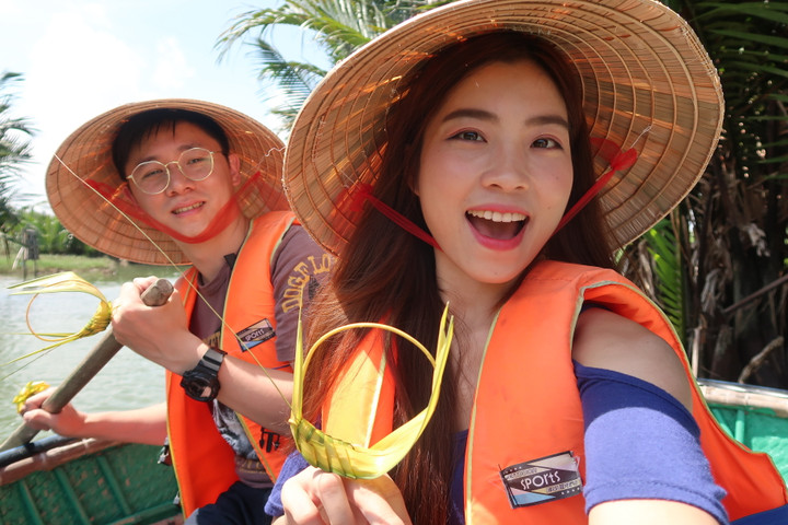 Đằng sau thành công của Nguyễn Thu Hằng là hình bóng người chồng Đài Loan hết mực yêu thương vợ, tôn trọng và yêu thích văn hóa Việt Nam.