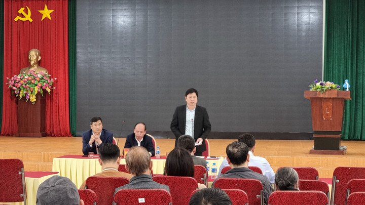 UBND xã Nam Hồng tổ chức đối thoại với người dân đang sử dụng ki ốt.