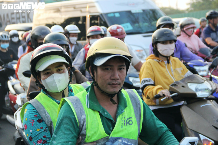 Thời tiết TP.HCM hôm nay ngày 22/3 có mây, trời nắng nóng.