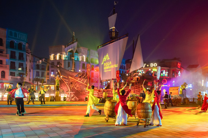 Hàng loạt hoạt động hấp dẫn tại Grand World đang chờ đợi bạn khám phá (Ảnh: Vinhomes).