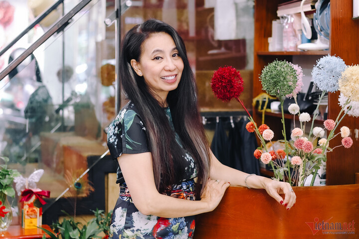 Vợ NSƯT Thanh Hoàng hiện tại.