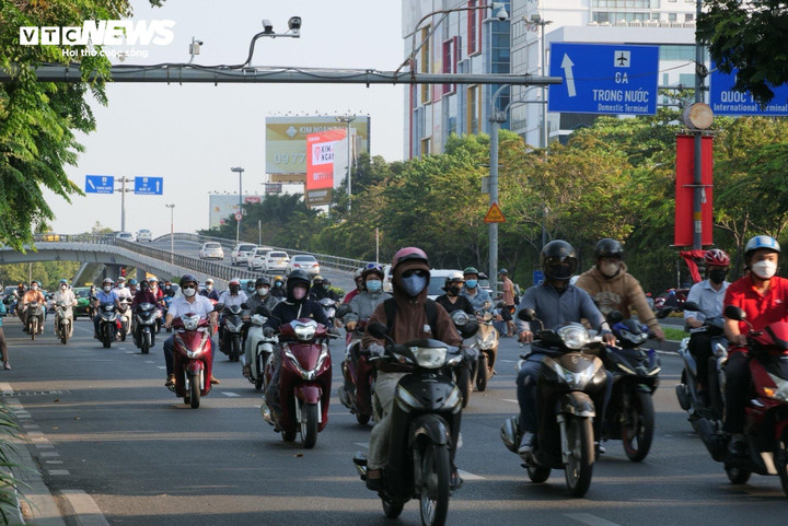 Thời tiết TP.HCM hôm nay ngày 25/3 ít mây, trời nắng và nắng nóng.