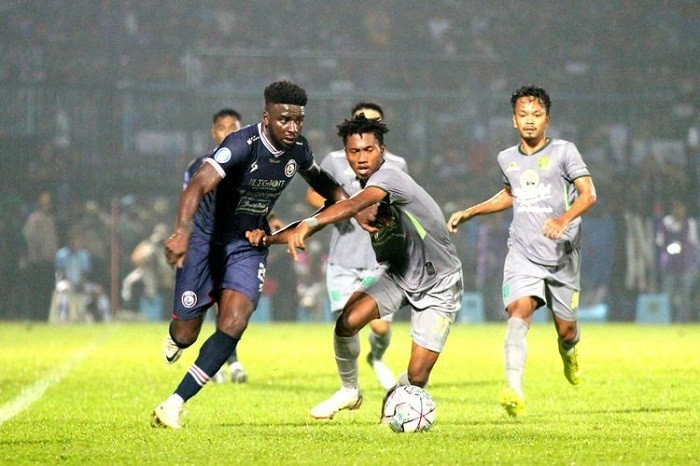 Arema FC chạm trán Persebaya Surabaya tại giải VĐQG Indonesia