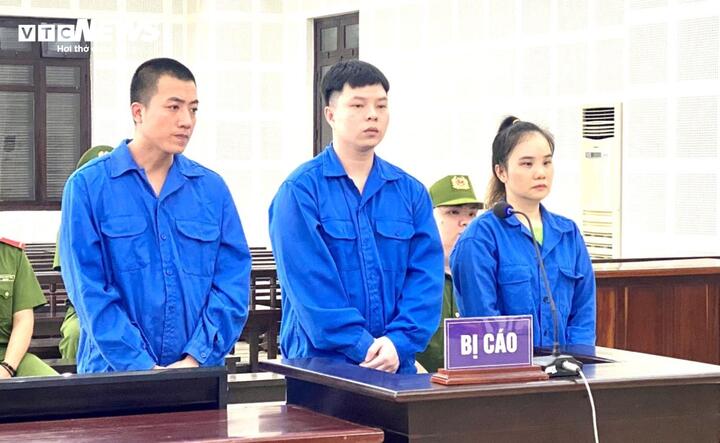Các bị cáo tại phiên xét xử.
