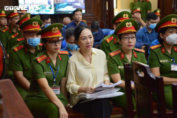 Bị cáo Trương Mỹ Lan tại toà.