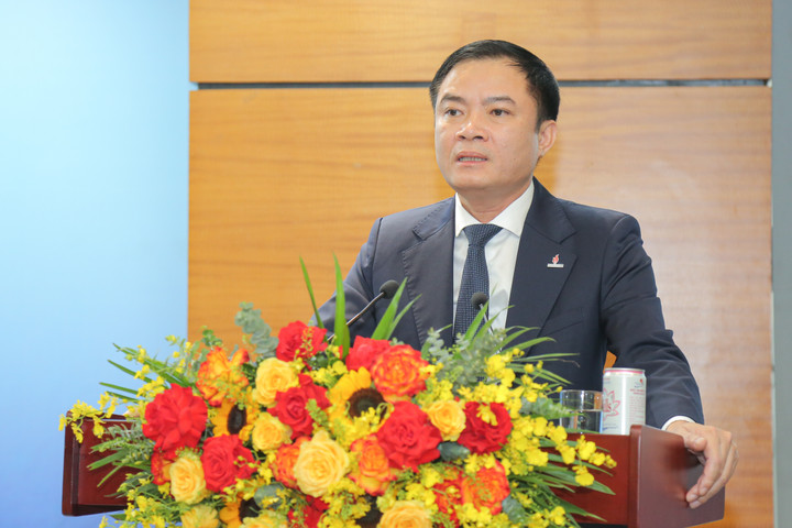 Tổng giám đốc Petro Vietnam Lê Ngọc Sơn phát biểu tại lễ ký.