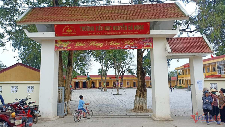 Sáng 29/3 chỉ có 52 học sinh đến lớp. (Ảnh: Trần Nghị)