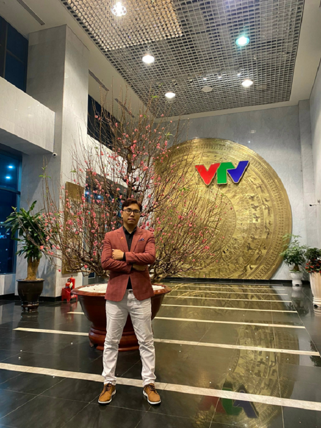 Bình luận viên Hoàng Đức Anh: Từ mê bóng đá đến người truyền lửa trong cabin - 2