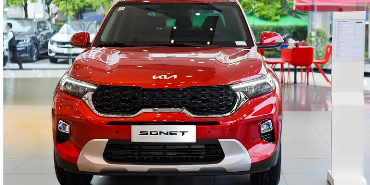 Kia Sonet AT Luxury được trang bị hộp số tự động, giúp lái xe trở nên dễ dàng và thoải mái hơn trong các điều kiện giao thông đô thị. (Ảnh: KIA Long Biên)