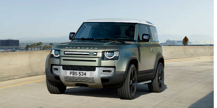 Land Rover Defender 90 là một dòng xe off-road huyền thoại, nổi tiếng với khả năng vượt địa hình mạnh mẽ và độ bền bỉ cao. (Ảnh: Land Rover)
