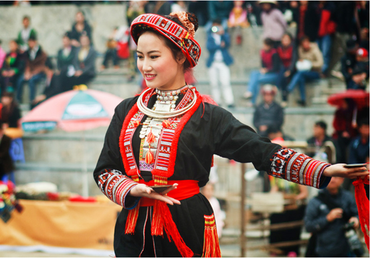 Nhịp điệu văn hóa sôi động tại Tây Bắc.