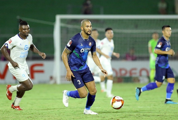 Nam Định chạm trán Bình Định tại V-League