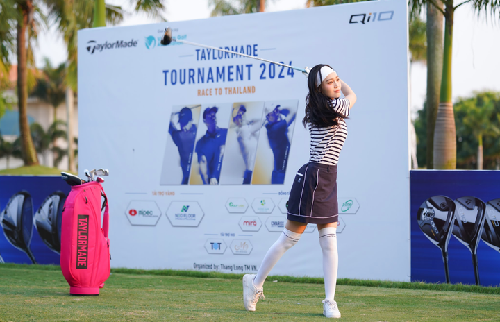 Ninh Dương Lan Ngọc thi đấu tại giải.