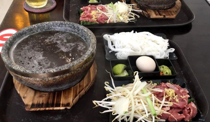 Phở thố đá Maison.