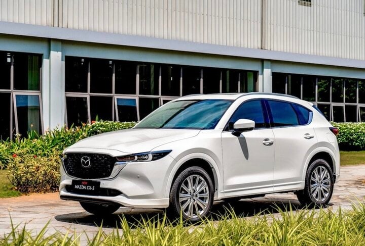 Mazda CX-5 Premium được khách hàng trẻ ưa chuộng. (Ảnh: Mazda VN)