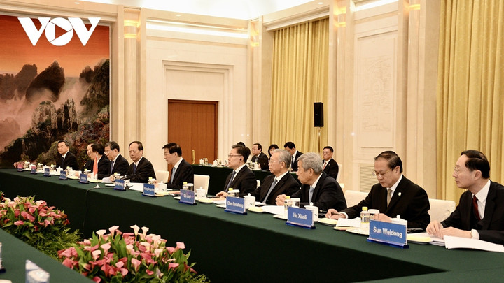 Chủ tịch Quốc hội hội kiến Chủ tịch Chính hiệp toàn quốc Trung Quốc - 4