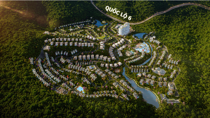 Ivory Villas & Resort tọa lạc đắc địa tại mặt đường quốc lộ 6.