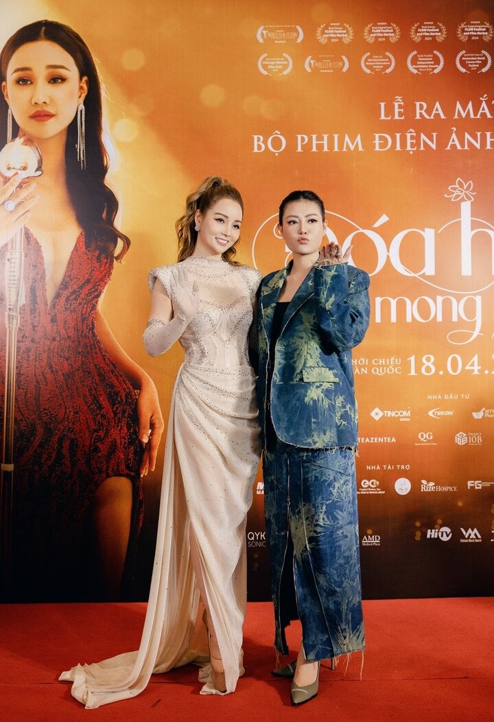 Mai Thu Huyền chia sẻ, sau khi ra mắt tại Hà Nội, “Đoá hoa mong manh” sẽ góp mặt trong khuôn khổ Liên hoan phim quốc tế TP.HCM lần thứ nhất vào ngày 11/4 tại cụm rạp BHD Star Cineplex Thảo Điền và ra mắt khán giả từ 18/4/2024.