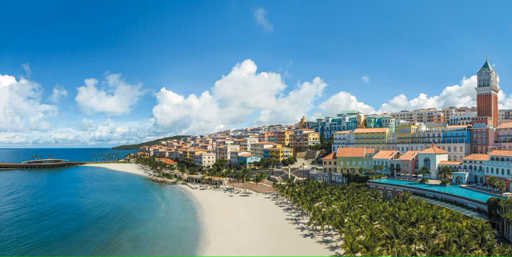 Phú Quốc ngày nay đã trở thành “Điểm đến sang trọng hàng đầu châu Á”. (Ảnh: Ánh Dương)