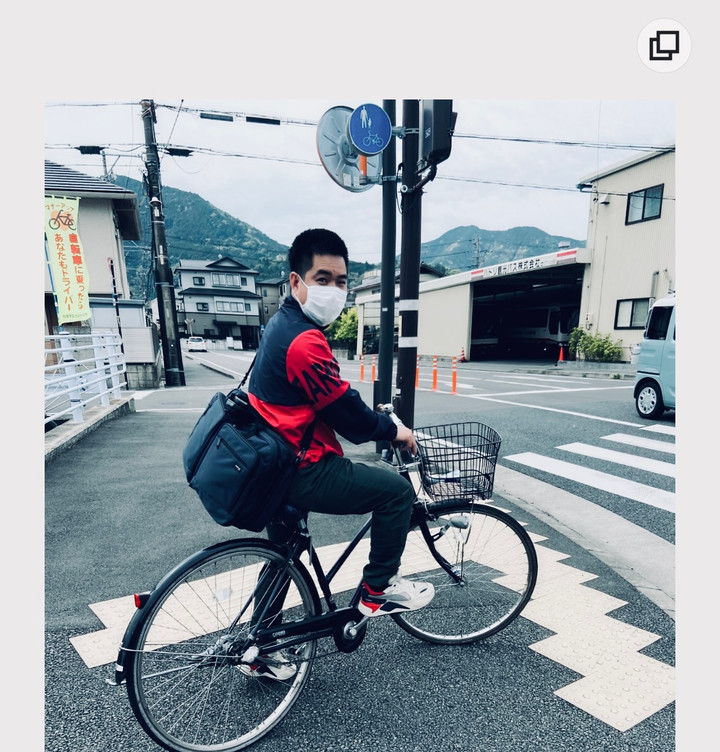 Anh Dũng cho hay tiền sinh hoạt phí và điện, nước... đều đã tăng lên nhiều, trong khi thu nhập vẫn giữ nguyên. (Ảnh: NVCC).