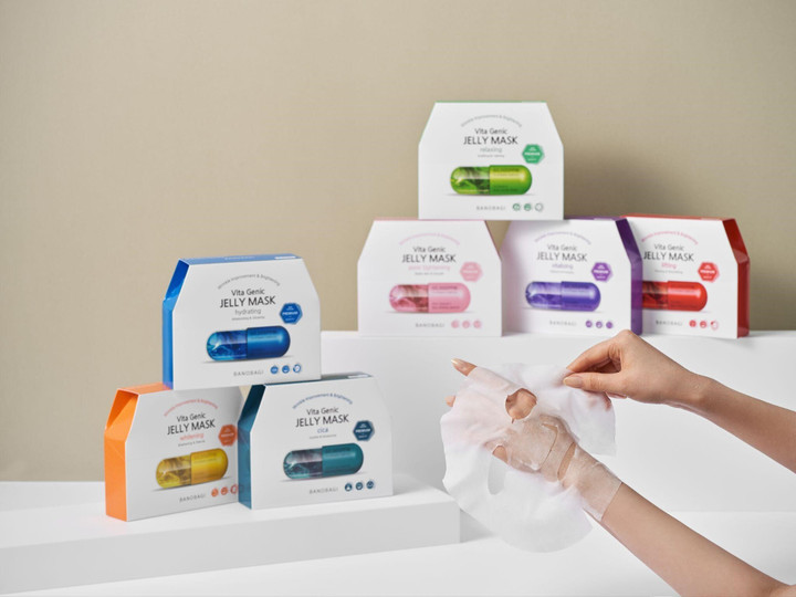 Mặt nạ hình viên thuốc Banobagi Premium có chất giấy mỏng hơn 20%.