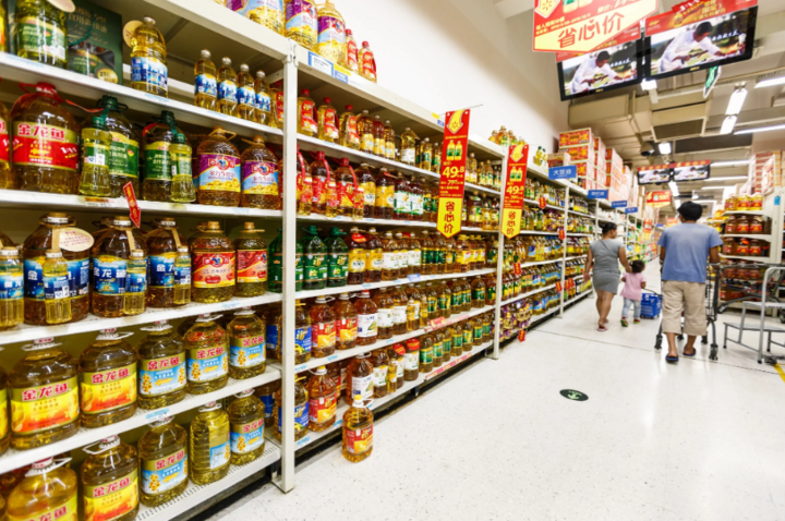 Chuỗi siêu thị của Pang Dong Lai được công nhận về mức độ phục vụ khách hàng. (Ảnh: Shutterstock)