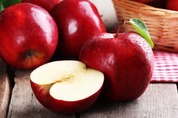 Nên ăn mấy quả táo 1 ngày?