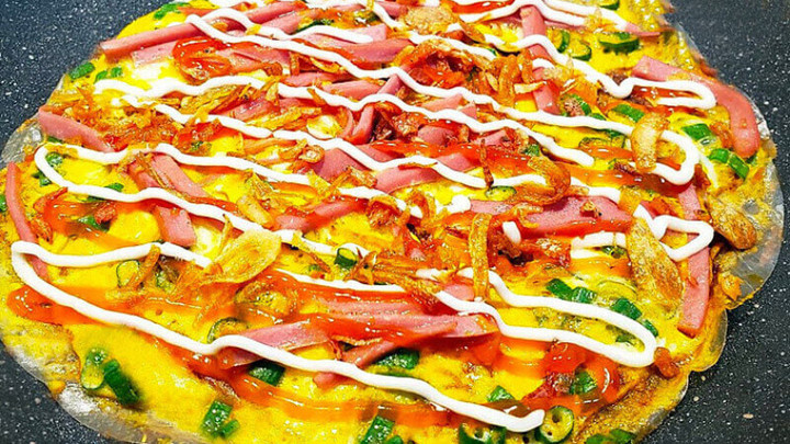 Bánh tráng nướng bằng chảo đơn giản, dễ làm rất thơm ngon, đẹp mắt. (Ảnh: BHX)