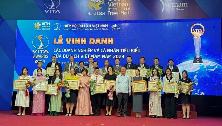 Vinpearl được vinh danh với 13 giải thưởng du lịch Vietnam Travel Awards - 1