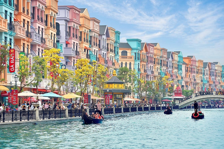 'Thiên đường tình yêu' khiến đôi lứa xiêu lòng ở phía Đông Hà Nội - 7