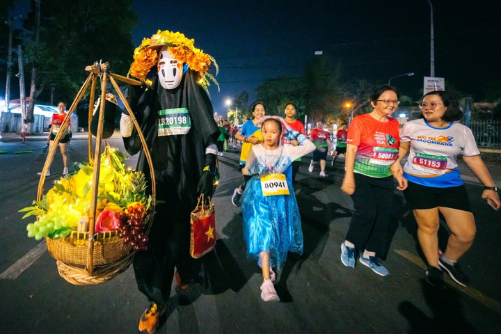 Hình ảnh hóa trang thú vị của các runner.