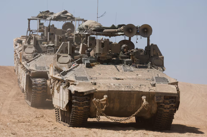 Phương tiện bọc thép của Israel. (Ảnh: Reuters)