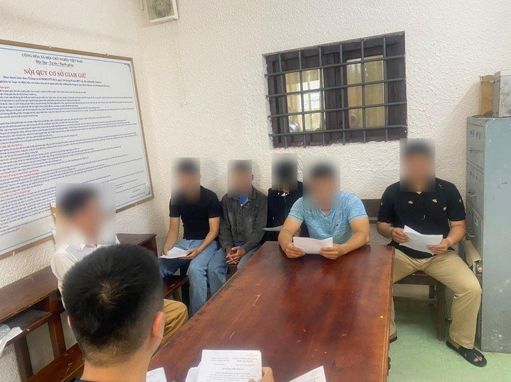 Trong số 24 người bị khởi tố vì hành vi truyền bá văn hóa phẩm đồi trụy, cơ quan chức năng Quảng Nam bắt giam đối với 6 đối tượng. (Ảnh: C.A)