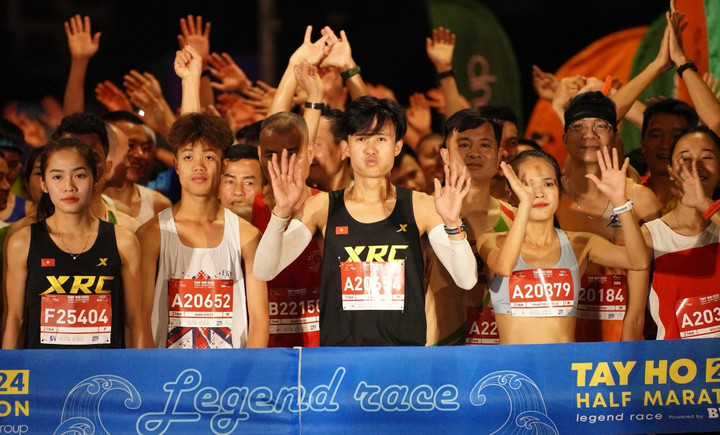 Giải Tay Ho Half Marathon được tổ chức tại Hà Nội vào ngày 14/4.