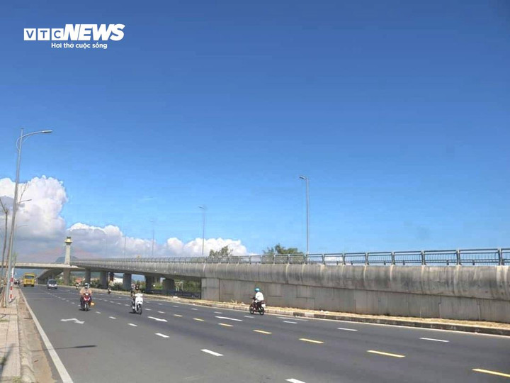 Cầu vượt Nam Tuy Hòa - nơi có dự án Nút giao thông khác mức đường số 2 Khu đô thị Nam TP Tuy Hòa - đường Nguyễn Văn Linh.