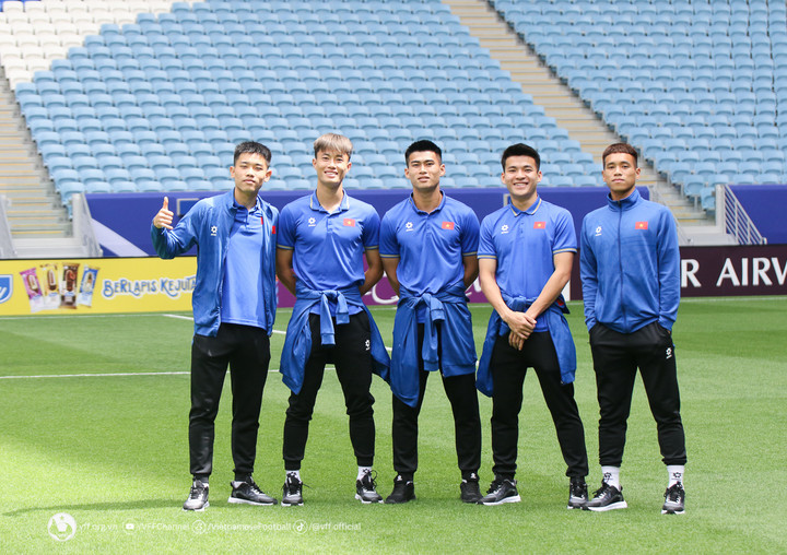 Những ngày qua, U23 Việt Nam tích cực tập luyện chuẩn bị cho trận ra quân. Các cầu thủ tăng số buổi tập lên 2 buổi một ngày. HLV Hoàng Anh Tuấn yêu cầu các học trò kiểm soát bóng tốt hơn, chuyển đổi trạng thái nhanh để tấn công và tạo ra cơ hội cho tuyến trên ghi bàn.