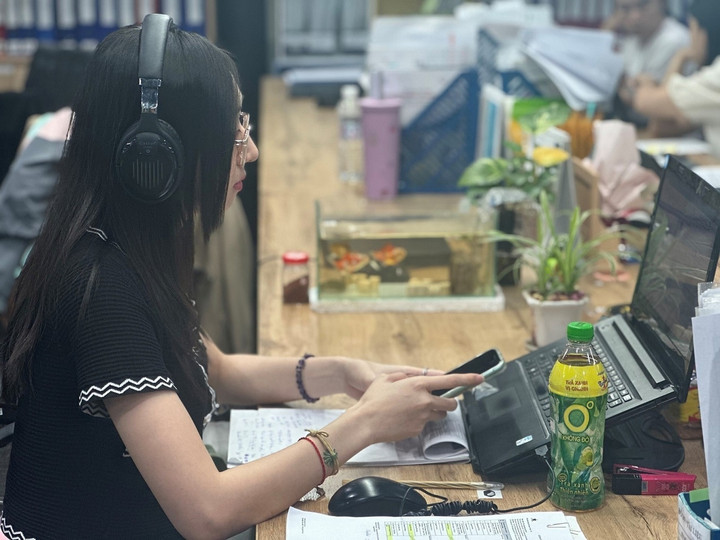 Với nhiều người trẻ, dịp hè luôn được coi là mùa căng thẳng, mệt mỏi nhất chạy deadline giữa nắng nóng gay gắt.