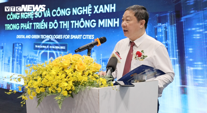Phó Chủ tịch UBND TP.HCM, Dương Anh Đức phát biểu tại lễ khai mạc Diễn đàn và triển lãm quốc tế đô thị thông minh châu Á.