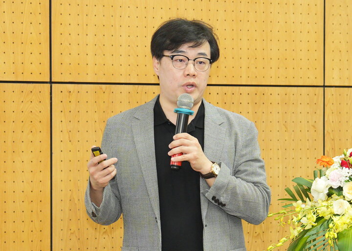 Giáo sư Park Inkyu, Viện Khoa học và Công nghệ tiên tiến Hàn Quốc (KAIST).