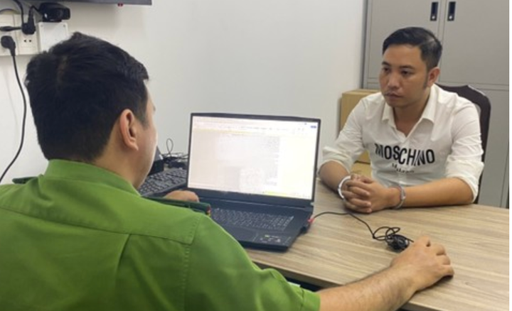 Lê Đức Kông tại cơ quan điều tra.