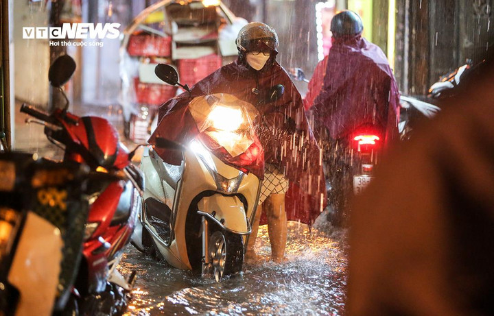 Dự báo thời tiết ngày mai 21/4, miền Bắc ngày nắng, chiều tối mưa rào và dông rải rác, cục bộ mưa to. (Ảnh minh hoạ: Ngô Nhung)