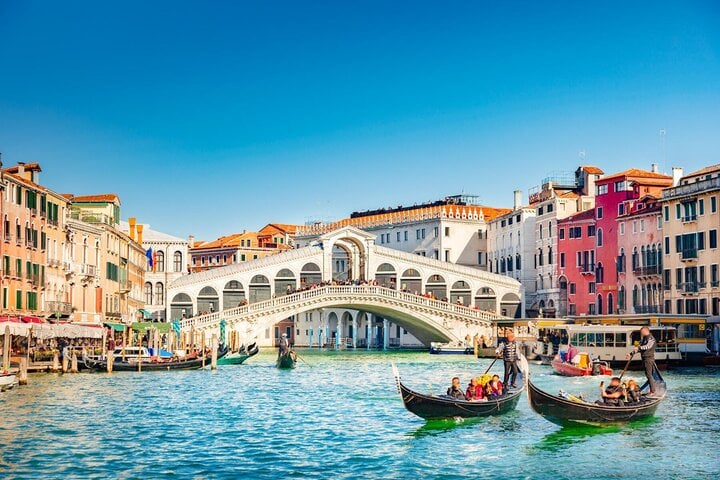Venice - thành phố tình yêu. (Ảnh: Fodors Travel Guide)