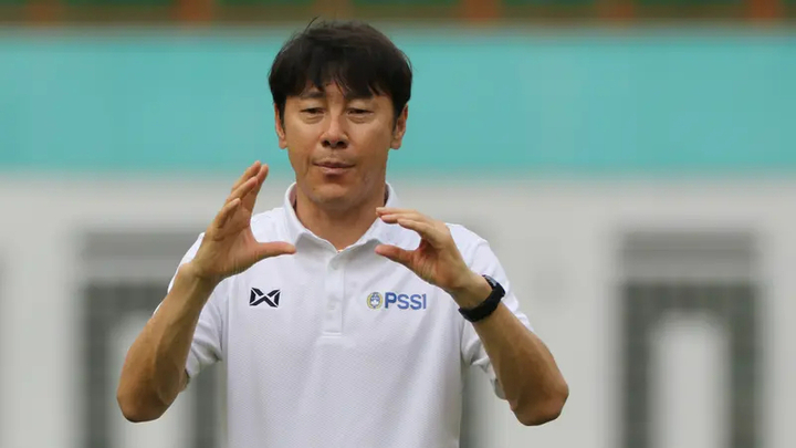 HLV Shin Tae-yong sẽ được gia hạn hợp đồng nếu đưa U23 Indonesia vào tứ kết.