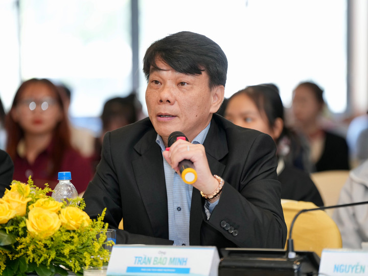 “Sữa tươi từ trang trại NutiMilk đang nhận được sự quan tâm ưu ái của nhiều nhà nhà đầu tư, trong đó có các khách hàng đến từ Nhật Bản, Trung Quốc…”, ông Trần Bảo Minh – Phó chủ tịch HĐQT Nutifood - tiết lộ tại tọa đàm.